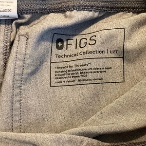 Graphite fig’s top and bottom